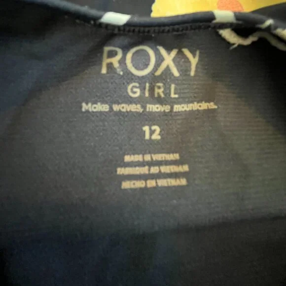 GENTLY USED GIRL'S ROXY BEAUTIFUL FLORAL BATHING SUIT, SIZE 10